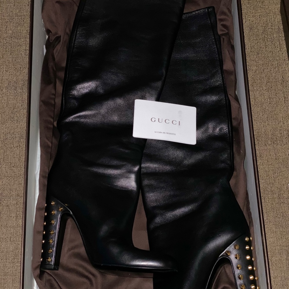 Brand new never worn Gucci boots - Picture 3 of 3
